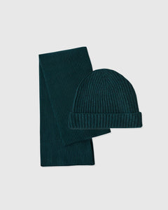 True ClassicEvergreen Sweater Beanie and Scarf Set